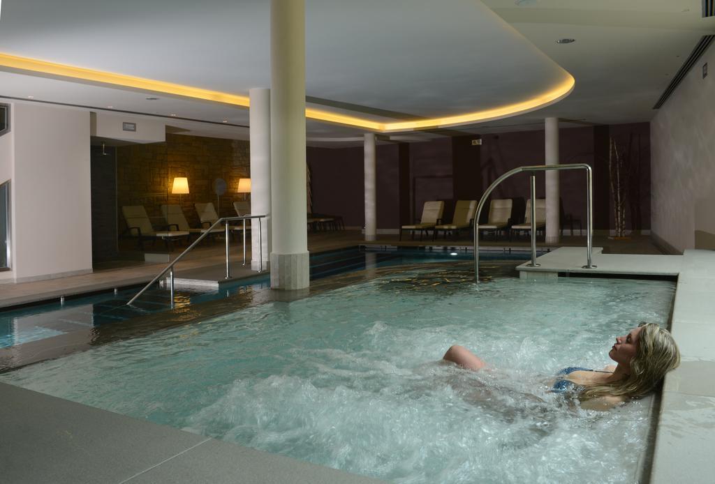 Hotel Ambassador Levico Terme Luaran gambar